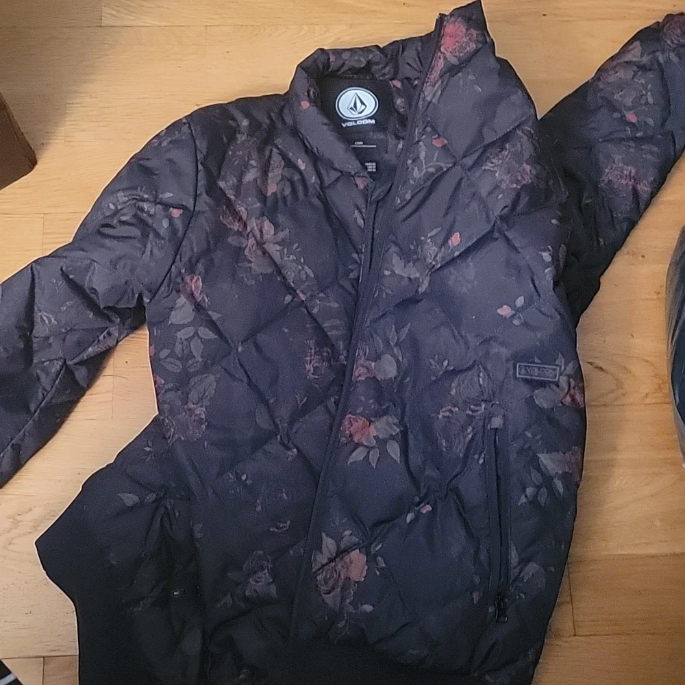 Jacket - Picture 1 of 2